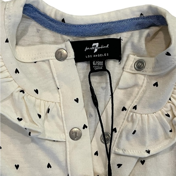 NWT 7 For All Mankind • Hearts Ruffle Footie One Piece - 6-9 mos - Picture 4 of 8
